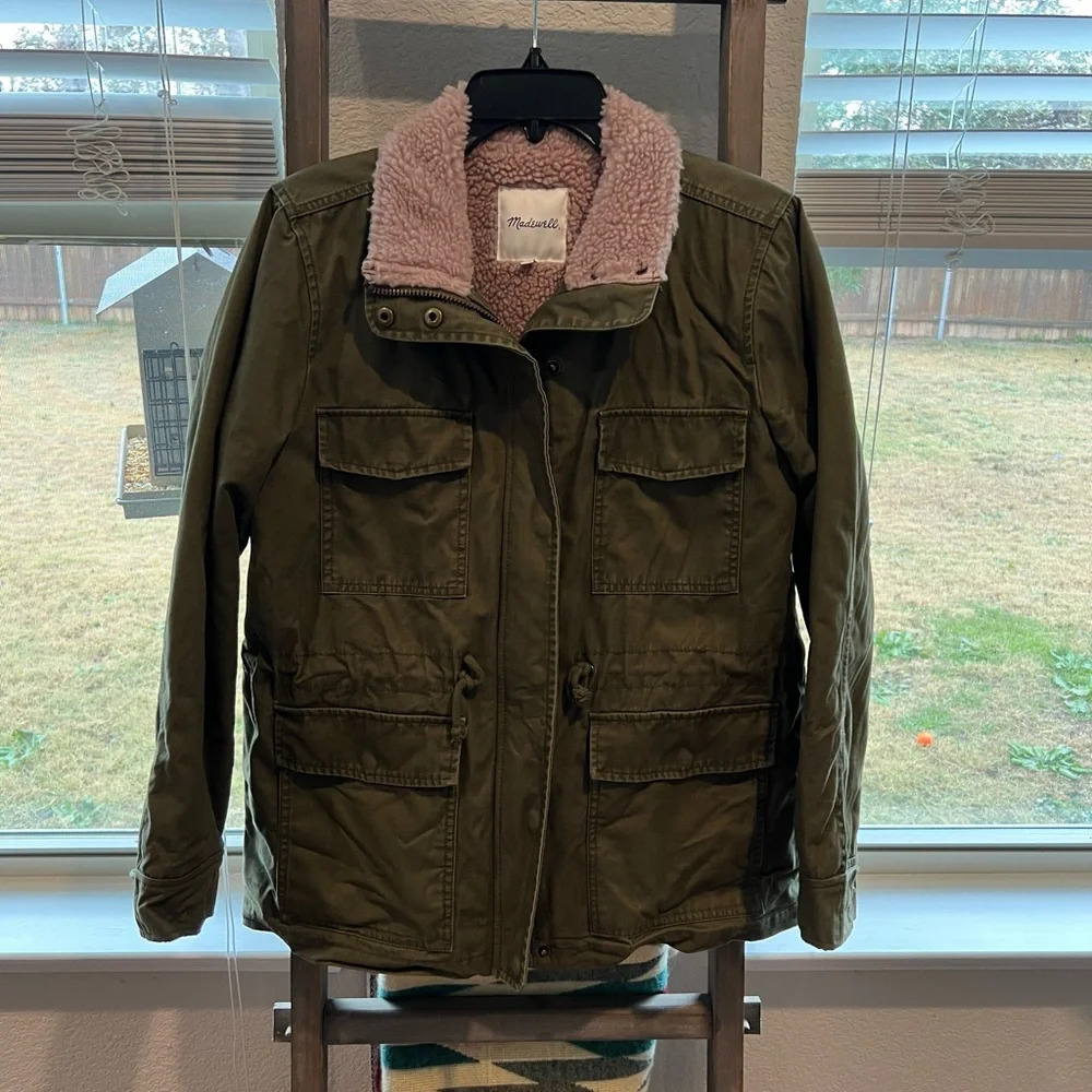 Madewell women’s Sherpa trimmed surplus jacket size small